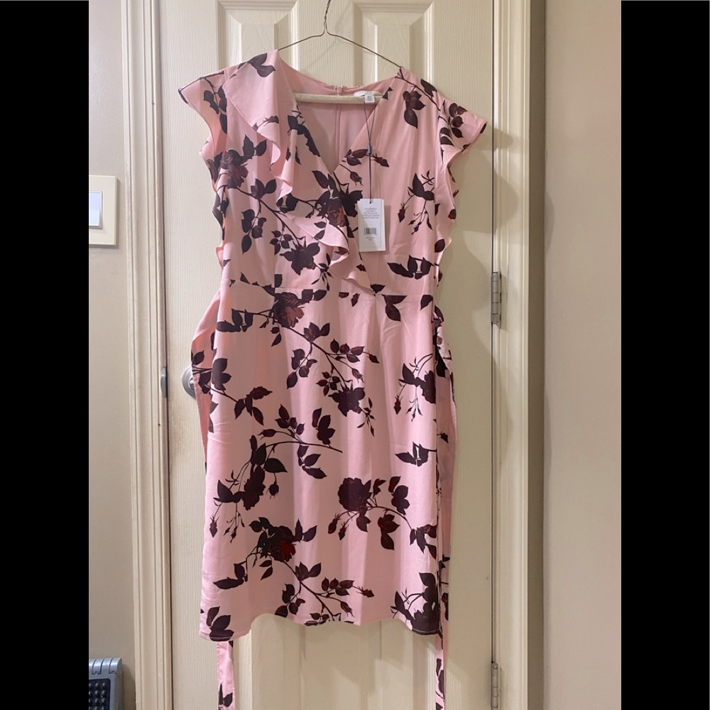 Halston Womens Dress.  NWT